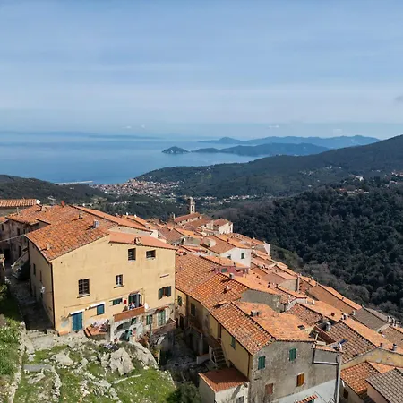 Apartment La Fortezza - Goelba *